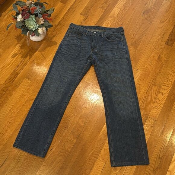 Levi's Men's 559 Blue Jeans - 34/34 on tag but they’re 34/31 - Great Condition - Picture 5 of 8